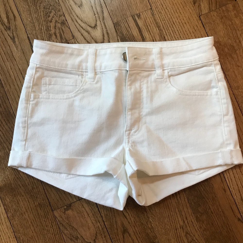 AE white denim super stretch-cuffed-Size 4.